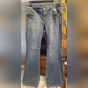 White House Black Market Jeans, Boot Cut, Size 12S style Blanc
